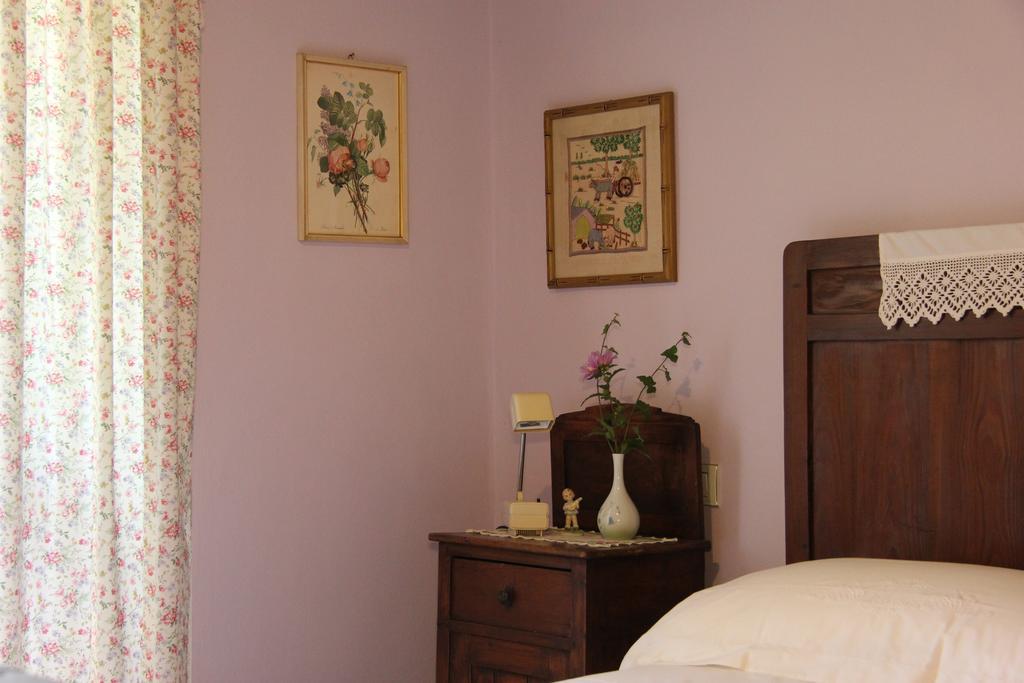 Poggio Dei Prugnoli Bed & Breakfast Tavoleto Exterior photo