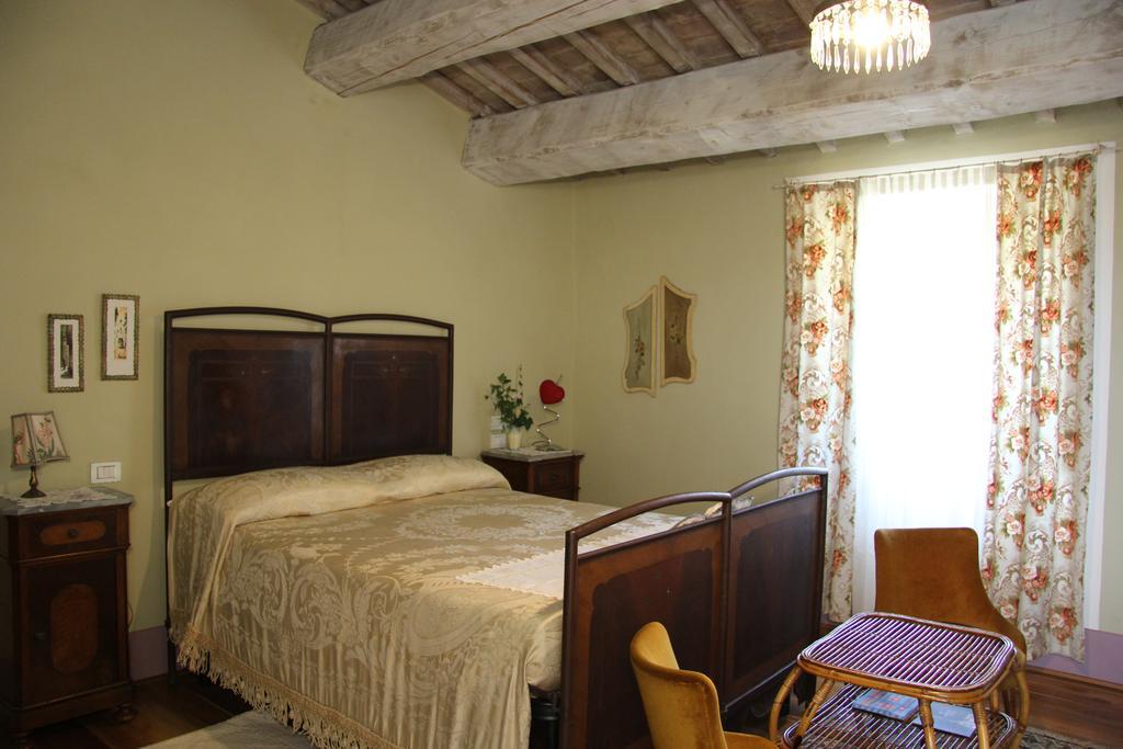 Poggio Dei Prugnoli Bed & Breakfast Tavoleto Exterior photo